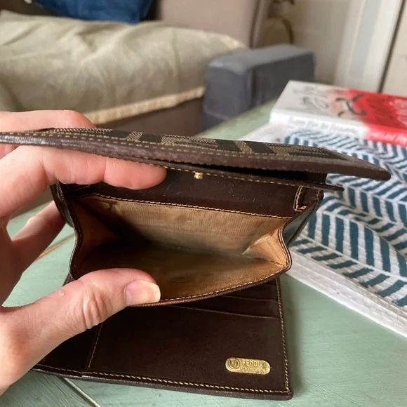 Fendi Zucca wallet - Picture 6 of 9